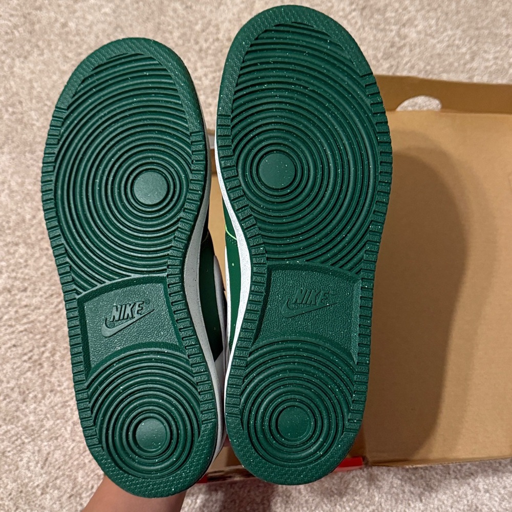 Nike Court Vision Next Low Top Sneakers Size 7 NIB - Picture 2 of 4